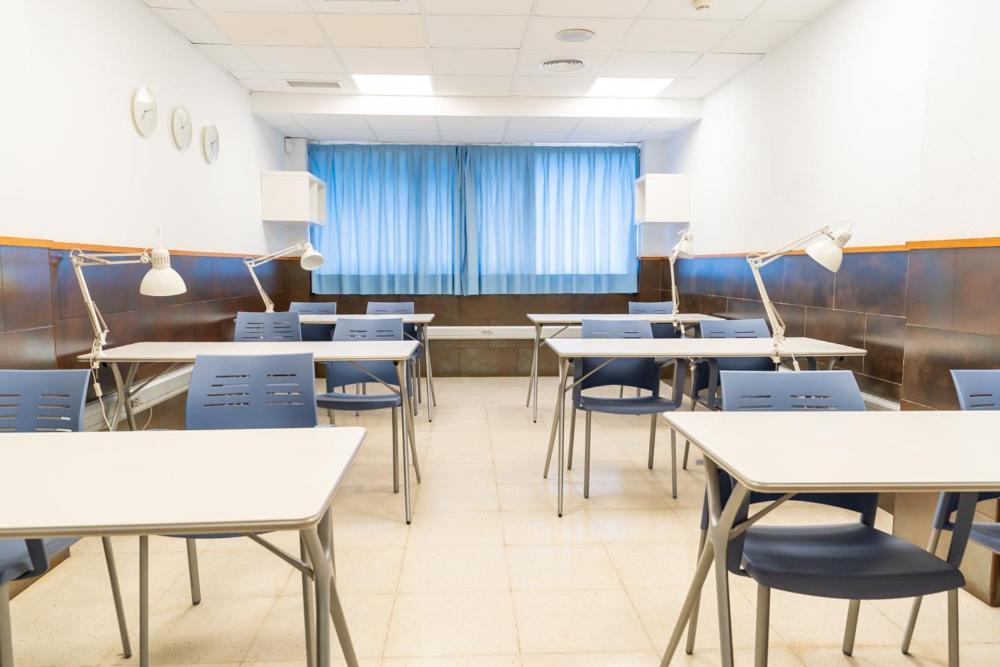 Albergue Inturjoven Sevilla Dış mekan fotoğraf